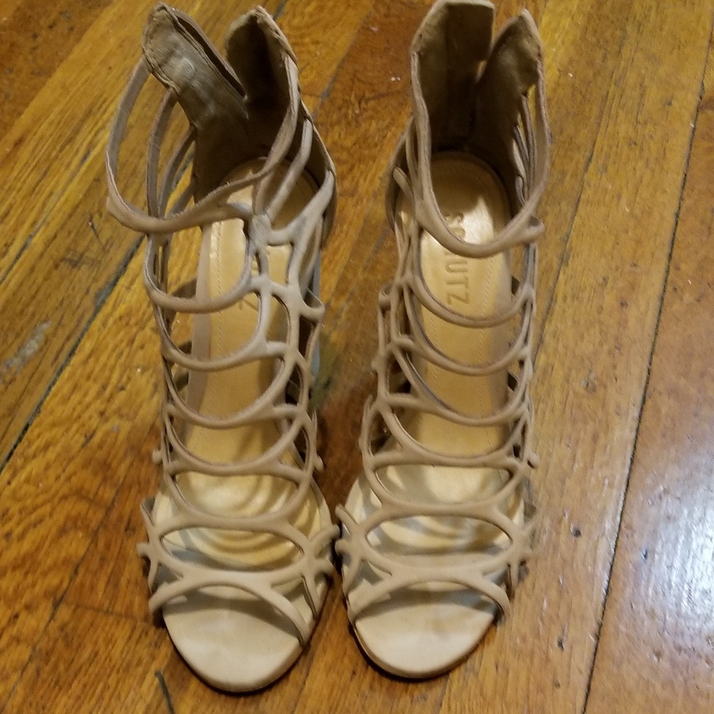 Schutz nude high block heels 4inches